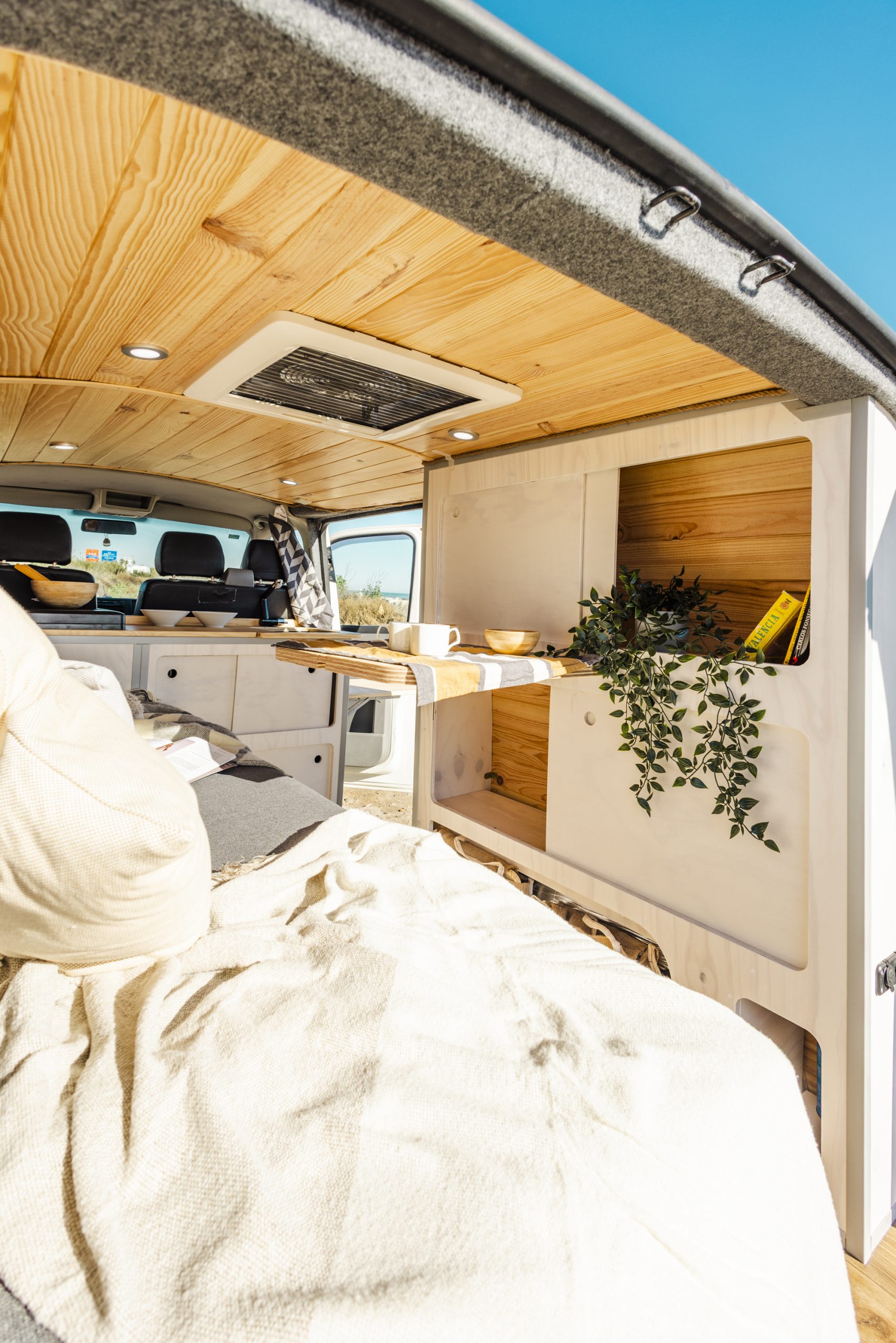 Volkswagen Transporter 13